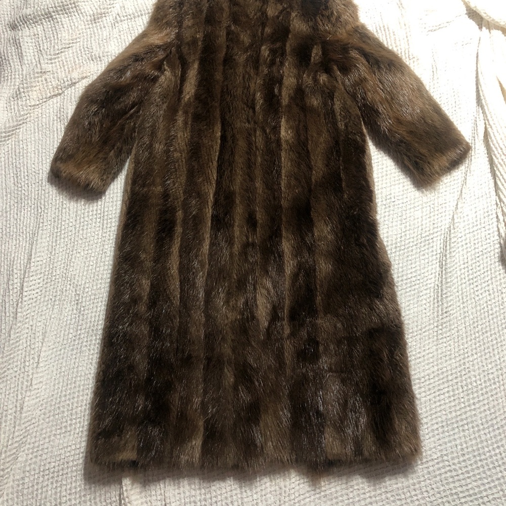 Elegant Brown Fur Coat